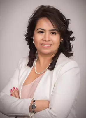 Nazneen Pradhan, Niagara Falls, Real Estate Agent